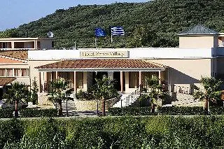 Dante's Maisonettes