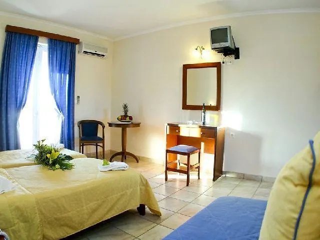 Dante's Maisonettes Ammoudi