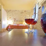 Dante's Maisonettes
