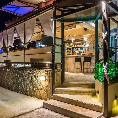 Apartmán Dante's Maisonettes *